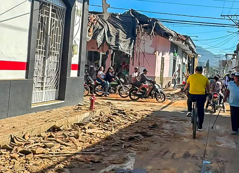 Autoridades de Roldanillo confirman que hay cientos de casas inhabitables. Foto: Captura de video