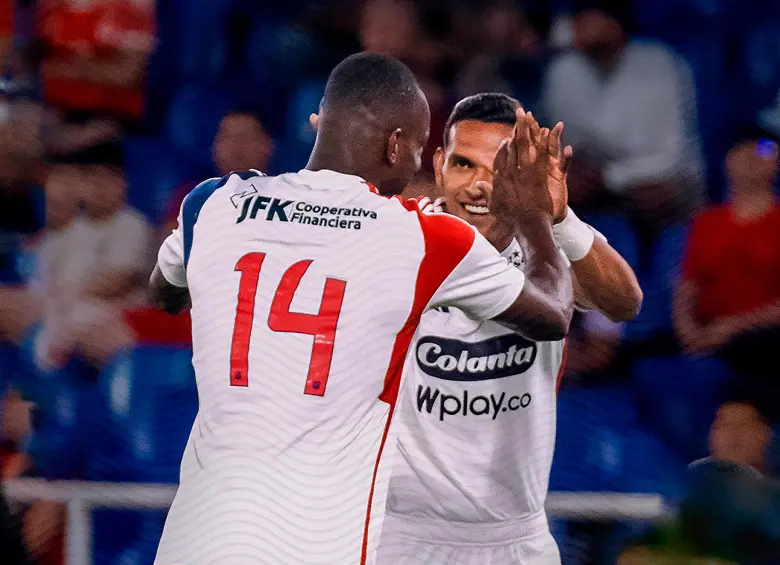 Medellín mostró solidez defensiva y eficacia en ataque para liderar el Grupo A de manera invicta (14 puntos). Contra América igualó 1-1 en el Pascual en la fecha final de los cuadrangulares. FOTO @DIM_Oficial