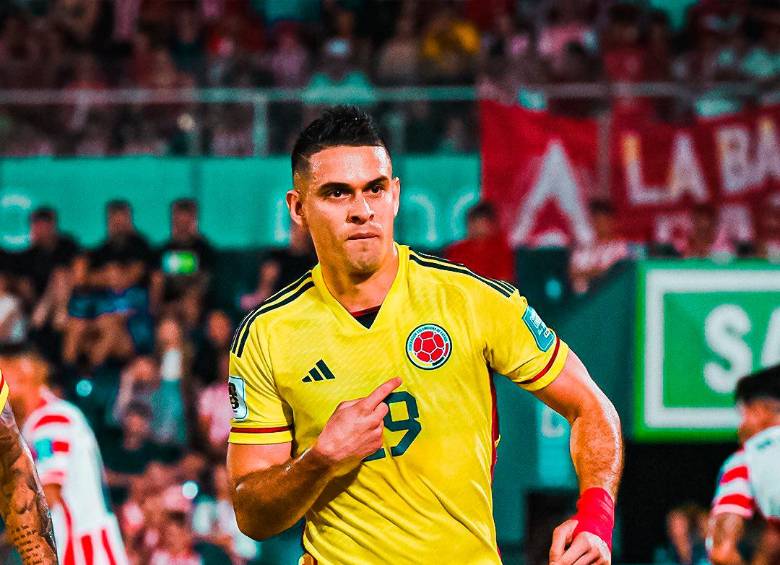 Rafael Santos Borré lleva dos anotaciones en Eliminatoria. FOTO FCF