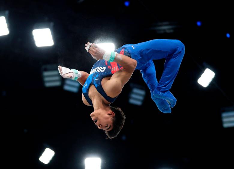 Ángel Barajas durante la rutina que terminó dándole la medalla de plata en los Olímpicos de París. FOTO COI