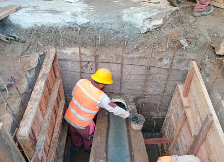 La reparación de majoles es, para la comunidad afectada, una prioridad, sobre todo ante el regreso de las lluvias. FOTO: CORTESÍA