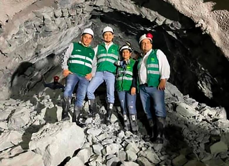 Ivonne Ospina es bogotana y desde hace cuatro años y once meses trabaja en el Toyo. Estudió Técnicas de Voladura en la Escuela de Ingenieros Militares, en Bogotá. Ya había trabajado en túneles hidráulicos. FOTO cortesía