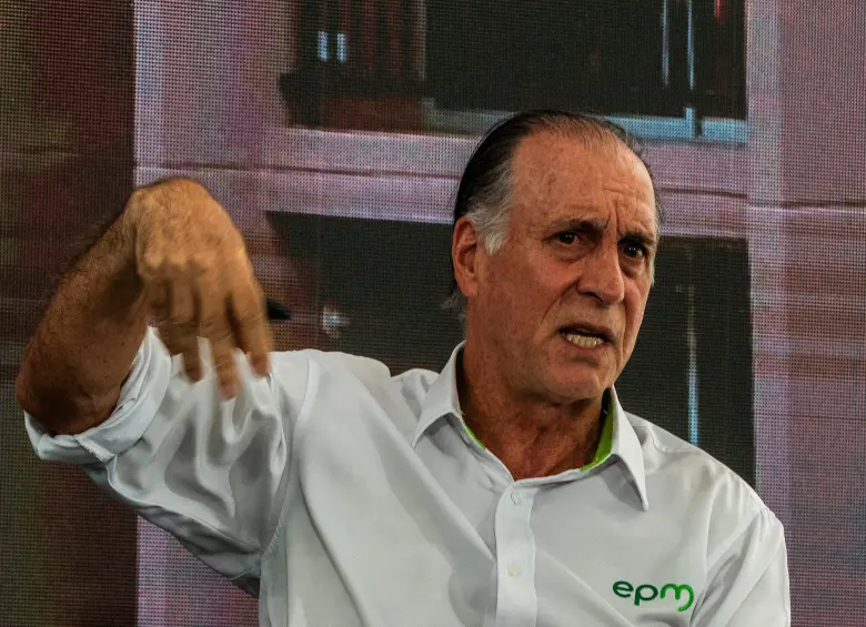 John Maya Salazar, gerente de EPM, destacó que la nueva empresa permitirá optimizar recursos y generar ahorros para el Grupo. FOTO Julio César Herrera