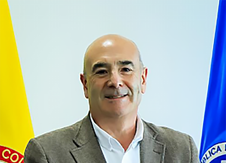Mantener el modelo de bajo costo cinco años más y otras condiciones de la Aerocivil a Viva para integrarse con Avianca