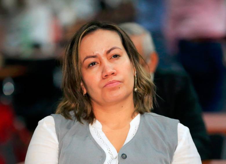 La ministra de Salud, Carolina Corcho, está participando en reuniones con los partidos de Gobierno para explicarles el contenido de la reforma a la salud. FOTO: Esneyder Gutiérrez.
