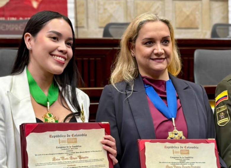 En la misma ceremonia, otra joven antioqueña también fue reconocida. Foto: cortesía.