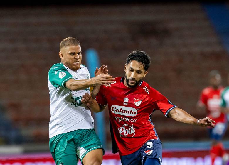 Jeison Medina espera que pronto lleguen sus goles con el Medellín. FOTO CAMILO SUÁREZ