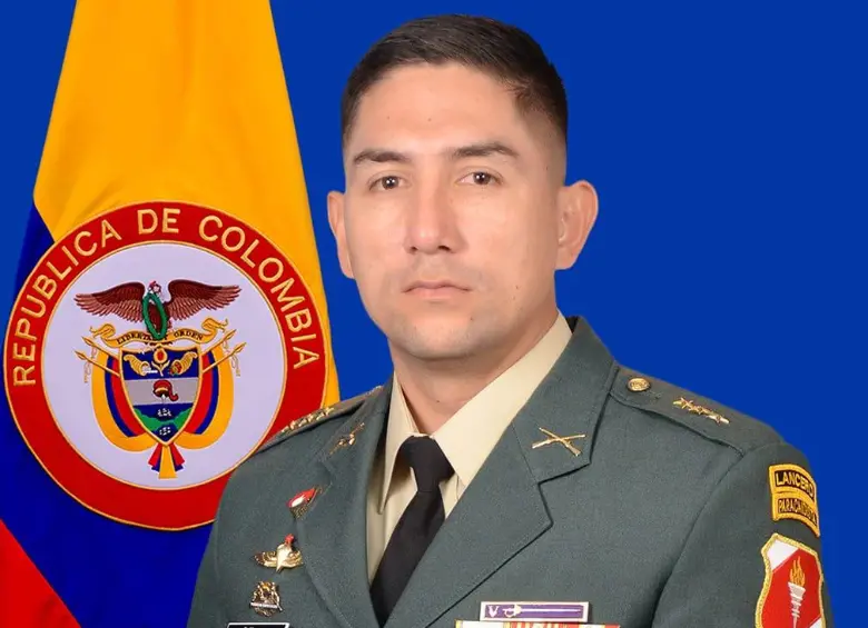 ¿Qué encontraron en la habitación del capitán señalado de asesinar a su expareja en el Cantón Norte de Bogotá?