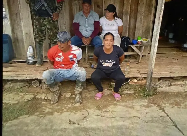 Las autoridades adelantan investigaciones para esclarecer el secuestro y asesinato de cuatro campesinos en zona rural de Remedios, Antioquia, hecho atribuido a las disidencias de las Farc. FOTO: Julián Vásquez vía X. 