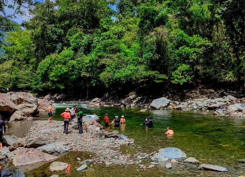 Sobre el cañón, en la vereda La Aguada, se desprende un paisaje lleno de montañas e hilos de agua. FOTO Juan Diego Ortiz