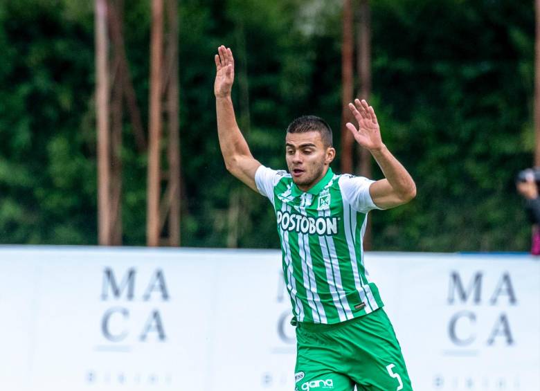 Jhon Duque volvió a competir en la derrota 1-0 de Nacional ante Águilas. FOTO Juan antonio sánchez