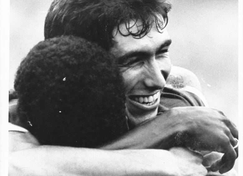 Andrés Escobar, el hombre de la sonrisa eterna, sigue vivo en los corazones de los aficionados al fútbol. FOTO ARCHIVO EC