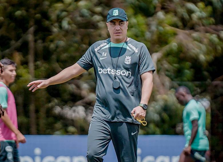Efraín Juárez durante su primer día de prácticas con Nacional. FOTO NACIONAL