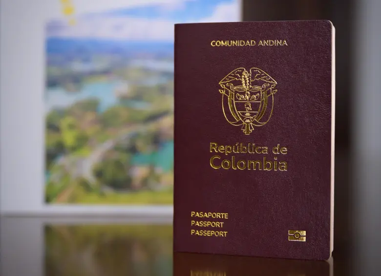 Nuevo pasaporte colombiano. Foto: Cancillería