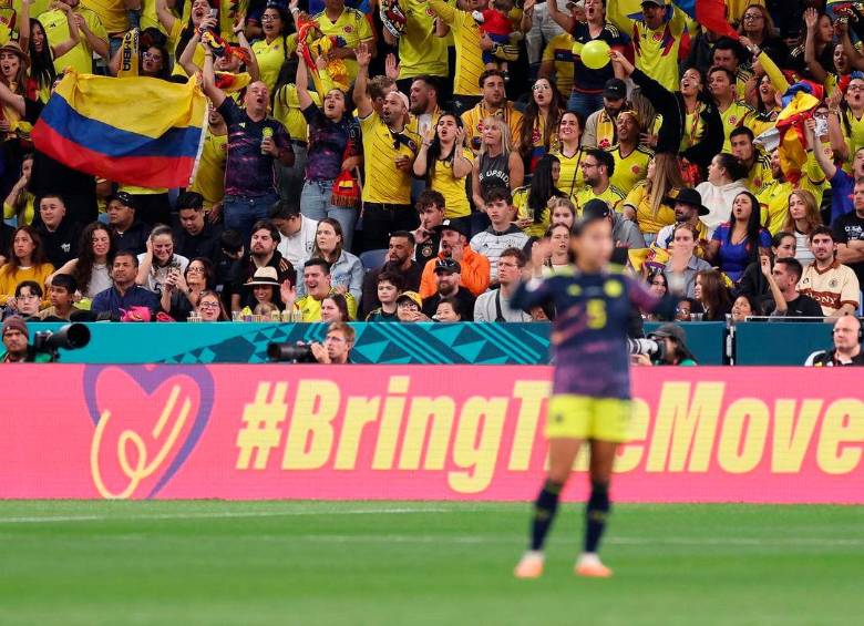 Durante los cuatro partidos que Colombia ha jugado en Australia, la tribuna se ha teñido de amarillo, azul y rojo. FOTO: TOMADA DE INSTAGRAM @fifawomensworldcup