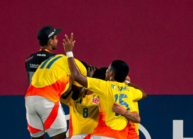 Colombia y la celebración de su empate frente Alemania. FOTO FIFA