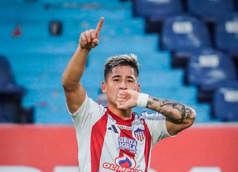 El futbolista paraguayo Guillermo Paiva anotó el gol con el que Junior de Barranquilla gana la serie contra Once Caldas. FOTO colprensa 