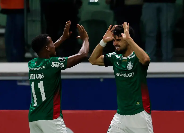 Jhon Arias y José Manuel López, dupla de ataque de Palmeiras. FOTO: X PALMEIRAS