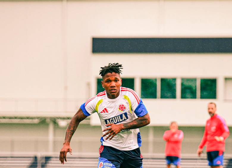 En la imagen aparece Édier Ocampo, una de las caras nuevas de la Selección en la convocatoria de Lorenzo. FOTO @FCFSeleccionCol