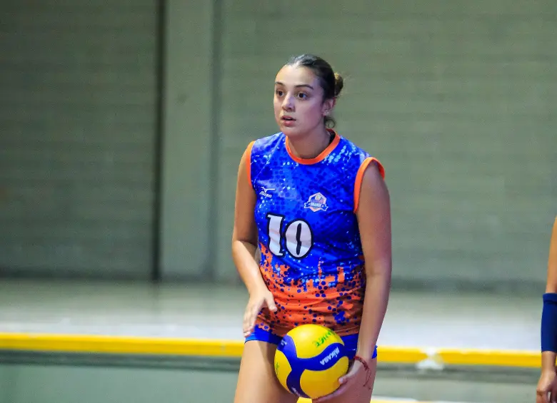 Juanita comenzará el grado 12 en agosto para finalizar en mayo de 2026 y seguir estudiando una carrera profesional en una universidad estadounidense. Foto: Juan Camilo Suárez