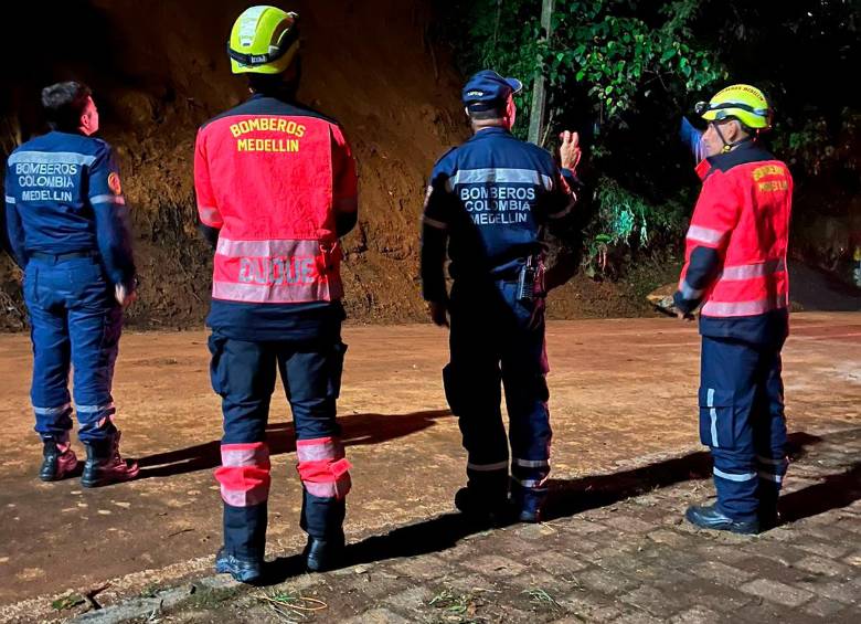 Así quedó la vía después de la emergencia. FOTO: Cortesía Dagrd.