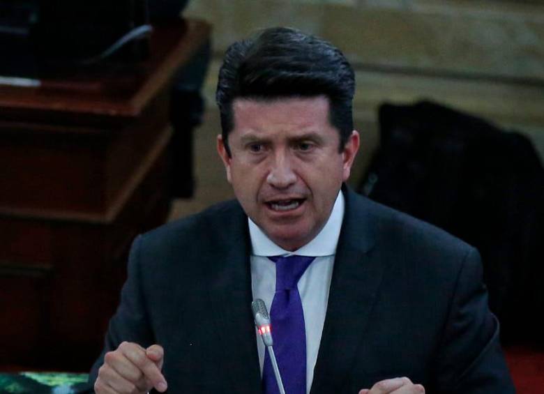 El ministro de Defensa, Diego Molano, sostiene que quienes fallecieron en el operativo pertenecían a las disidencias de las Farc. En la operación militar buscaban a alias “Bruno”. FOTO Colprensa