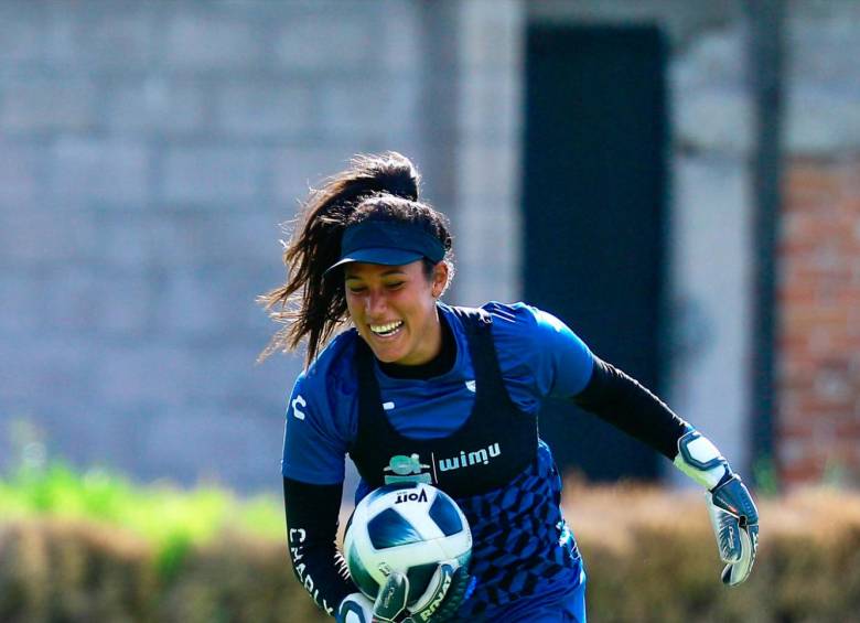 Vanessa Córdoba ha jugado en el fútbol de Colombia y México, ahora regresó al país para tapar con el Deportivo Cali, que disputará la Copa Libertadores. FOTOs cortesía Víctor Pichardo