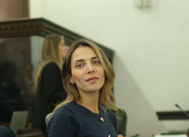 La senadora antioqueña María Clara Posada (Centro Democrático), ha denunciado gastos que considera excesivos por parte de la JEP. FOTO @MaclaPosada