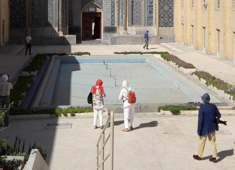 El país de los jardines y de los ayatolás