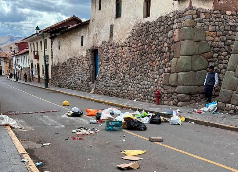 Calles de Cusco sucias después de las manifestaciones. FOTO: Cortesía