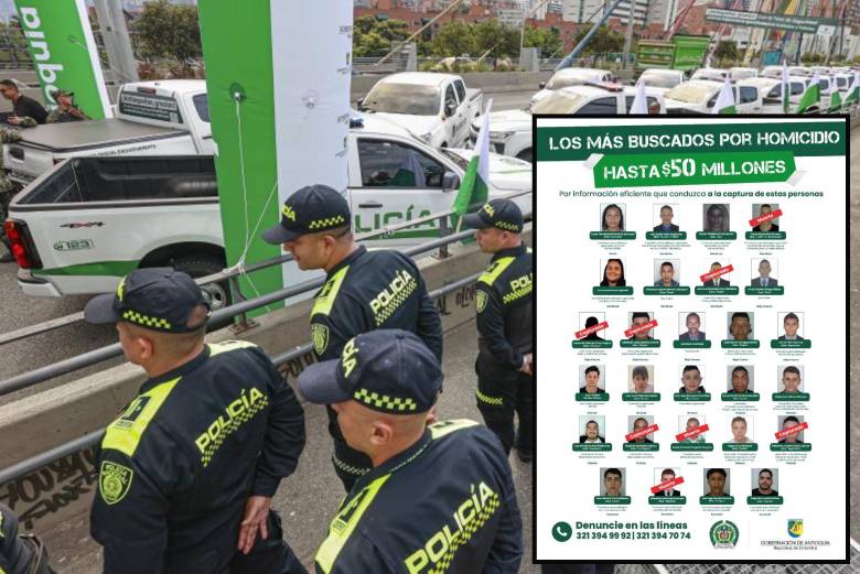 Adelante, el cartel de los más buscado en Antioquia, atrás agentes de Policía del departamento. Foto: Manuel Saldarriaga Quintero y Cortesía.