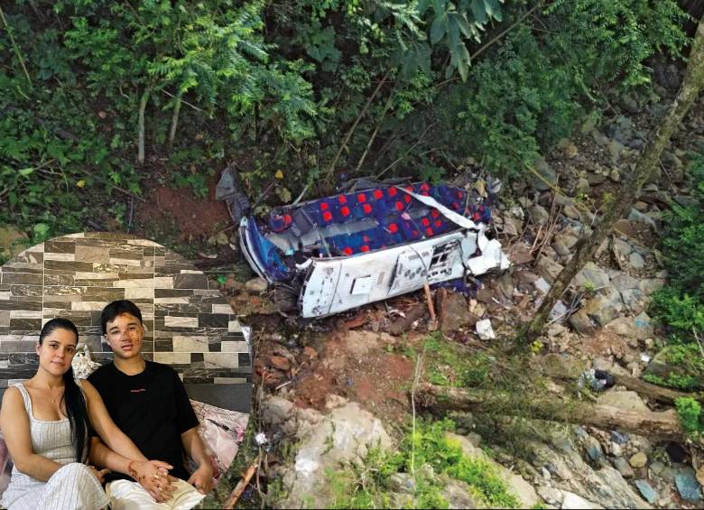 Así quedó el bus accidentado en el municipio de Remedios que llevaba 34 estudiantes, entre ellos Nicolás Ochoa, sobreviviente a la tragedia. FOTOS Manuel Saldarriaga y Cortesía