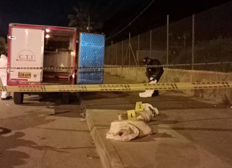 Siguen los macabros hallazgos en el Valle de Aburrá: encontraron dos cuerpos embolsados