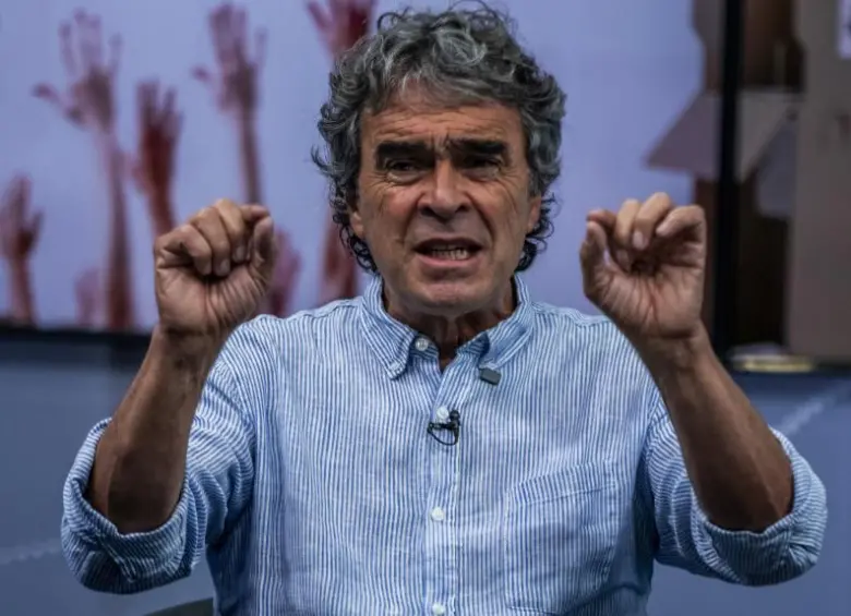 El candidato aseguró que en materia de corrupción el gobierno de Gustavo Petro es “pésimo”. FOTO: Julio César Herrera