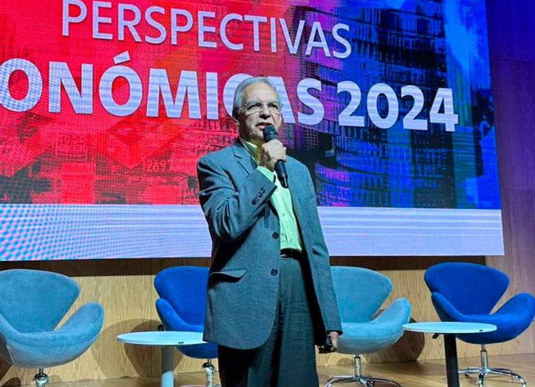 El ministro de Hacienda, Ricardo Bonilla, habló de la coyuntura económica de Colombia y de las vigencias futuras durante un foro de Anif y Fedesarrollo. FOTO CORTESÍA ANIF
