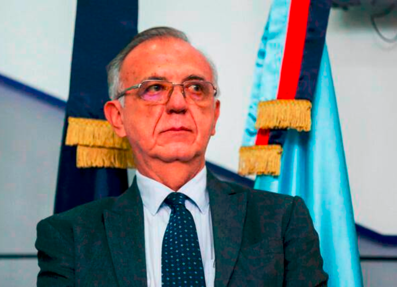 El ministro de Defensa, Iván Velásquez, entregó un nuevo informe sobre interdicción. FOTO: Colprensa