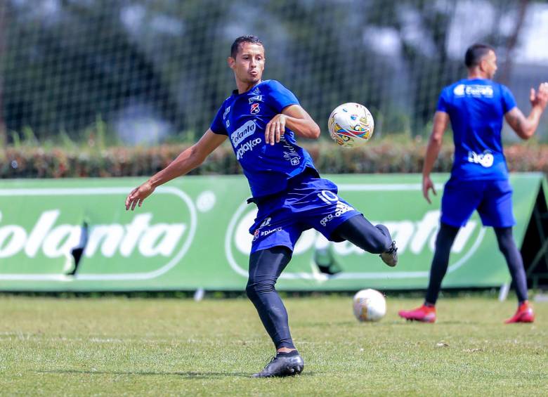 Andrés Ricaurte, de 32 años, se recuperó de una lesión que lo sacó varios meses de las canchas y ya ha sumado minutos. FOTO Juan A. Sánchez