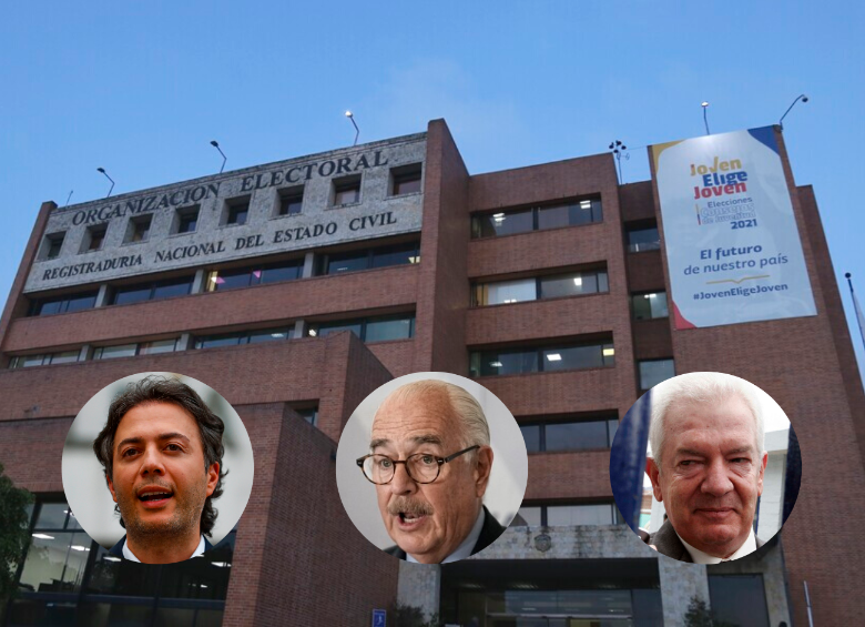 En la imagen, el alcalde de Medellín, Daniel Quintero, el expresidente Andrés Pastrana, y el parapolítico Mario Uribe, quienes esperan que el CNE les otorgue formalmente personería jurídica a cada uno de sus partidos políticos. FOTO MANUEL SALDARRIAGA Y COLPRENSA