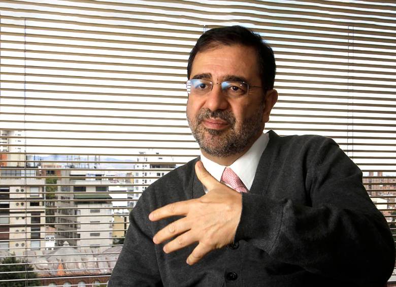 Hernando José Gómez, presidente de Asobancaria, está de acuerdo con que se limite el uso del efectivo. FOTO Cortesía