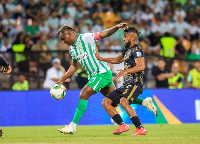 Alfredo Morelos, elegido como la figura del triunfo de Nacional 2-1 sobre Llaneros. FOTO: Camilo Suárez