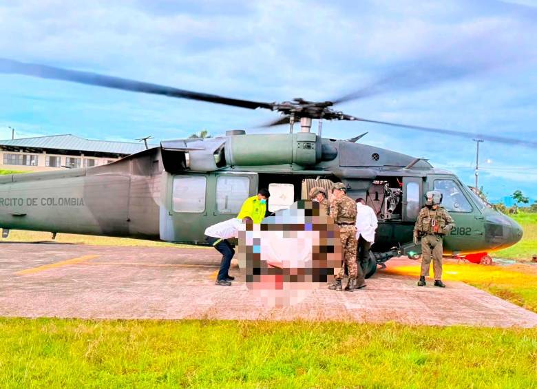 Los cadáveres fueron extraídos de la zona rural de Nuquí y llevados a Medicina Legal de Quibdó, en Chocó. FOTO: CORTESÍA FF.MM.