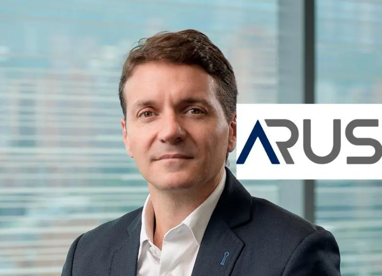 Juan Esteban Toro, vicepresidente de Finanzas Corporativas de Grupo SURA, destacó que la venta permite avanzar en el enfoque estratégico del holding. FOTO: CORTESÍA SURA