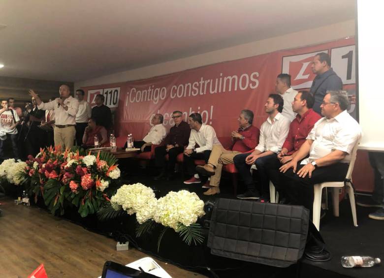 Evento de campaña de Ómar Hoyos, en 2018, al que asistió Daniel Quintero. FOTO cortesía