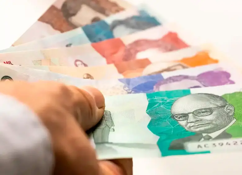 La creciente necesidad de financiamiento del Estado está desplazando recursos que antes llegaban a la economía productiva. FOTO: COLPRENSA