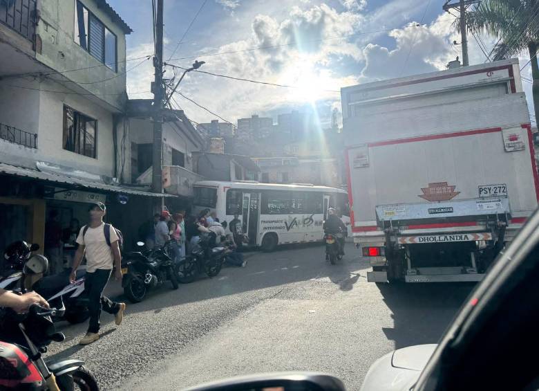 Imagen de la zona del accidente en La Tablaza, municipio de La Estrella. FOTO Denuncias Antioquia.