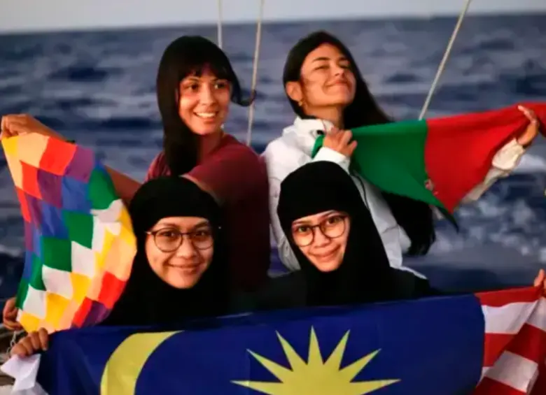 Las dos colombianas que integraban la Flotilla Global “Sumud” fueron liberadas tras cinco días detenidas por la Marina israelí. FOTO Cortesía Cancillería