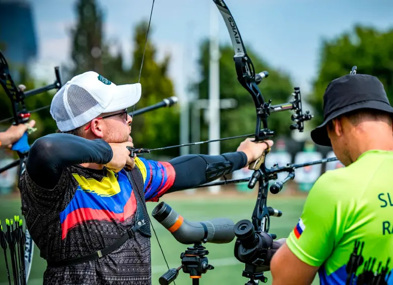 Santiago Arcila, uno de los mejores arqueros en la modalidad de recurvo de Colombia. FOTO CORTESÍA FEDERACIÓN ARQUEROS DE COLOMBIA