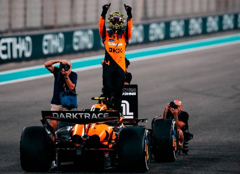 Lando Norris, vencedor en Abu Dabi. FOTO Tomada de X @McLarenF1