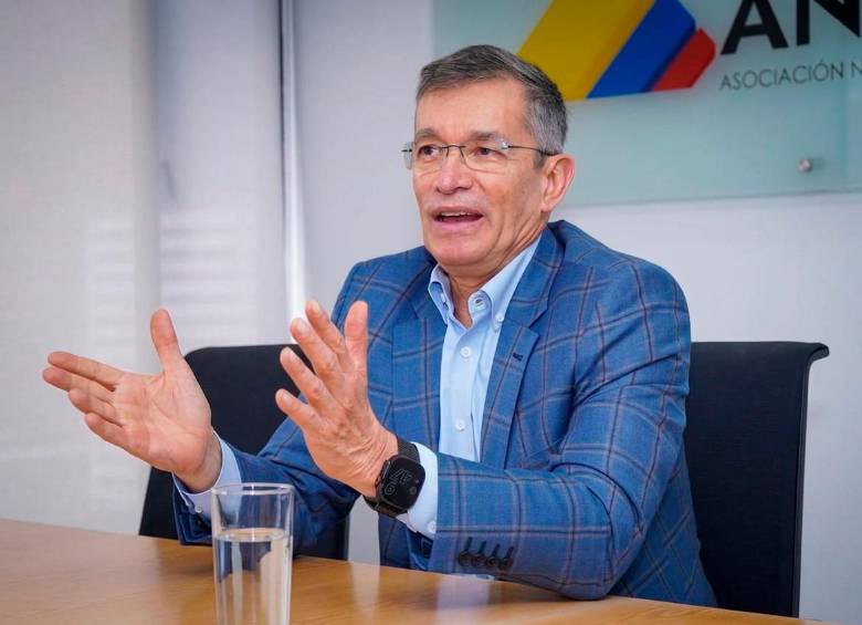 Javier Díaz, expresidente de Analdex, defendió la autonomía de los gremios y señaló que es necesario establecer reglas de juego claras para la relación con el Gobierno. FOTO ANALDEX