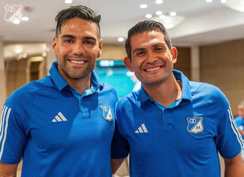 La foto entre Radamel Falcao García y David Macalister Silva tras su arribo a la pretemporada de Millonarios. FOTO MILLONARIOS